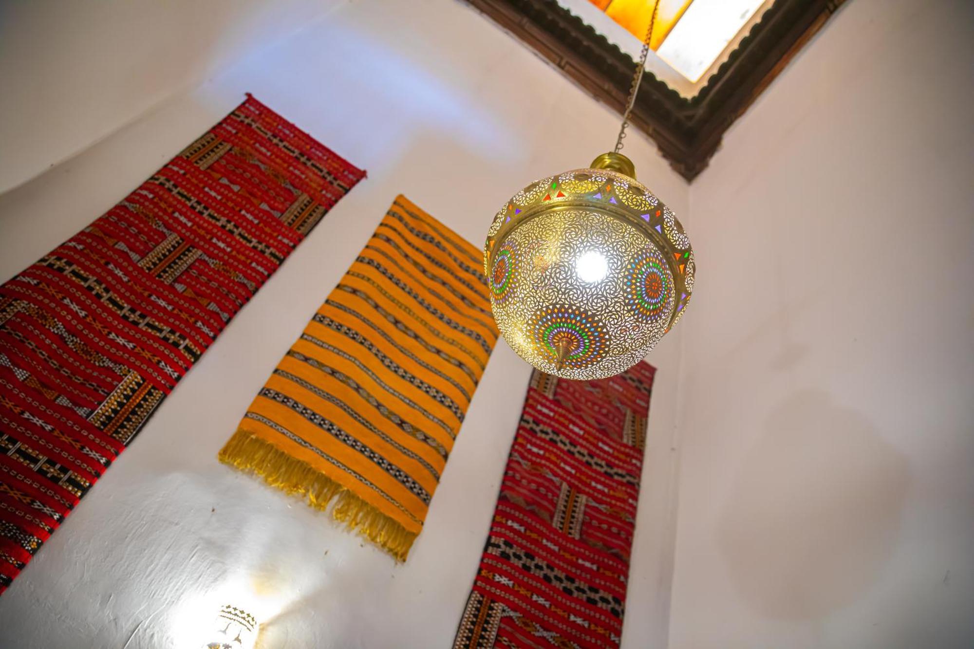 Hotel Dar Fez Arinas Extérieur photo
