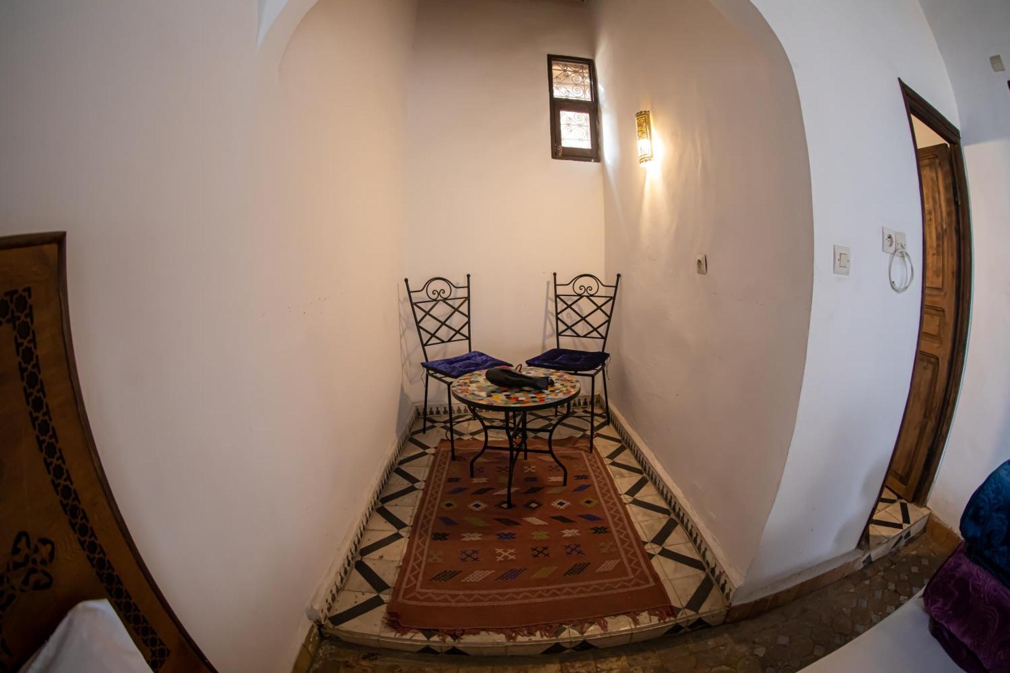 Hotel Dar Fez Arinas Extérieur photo