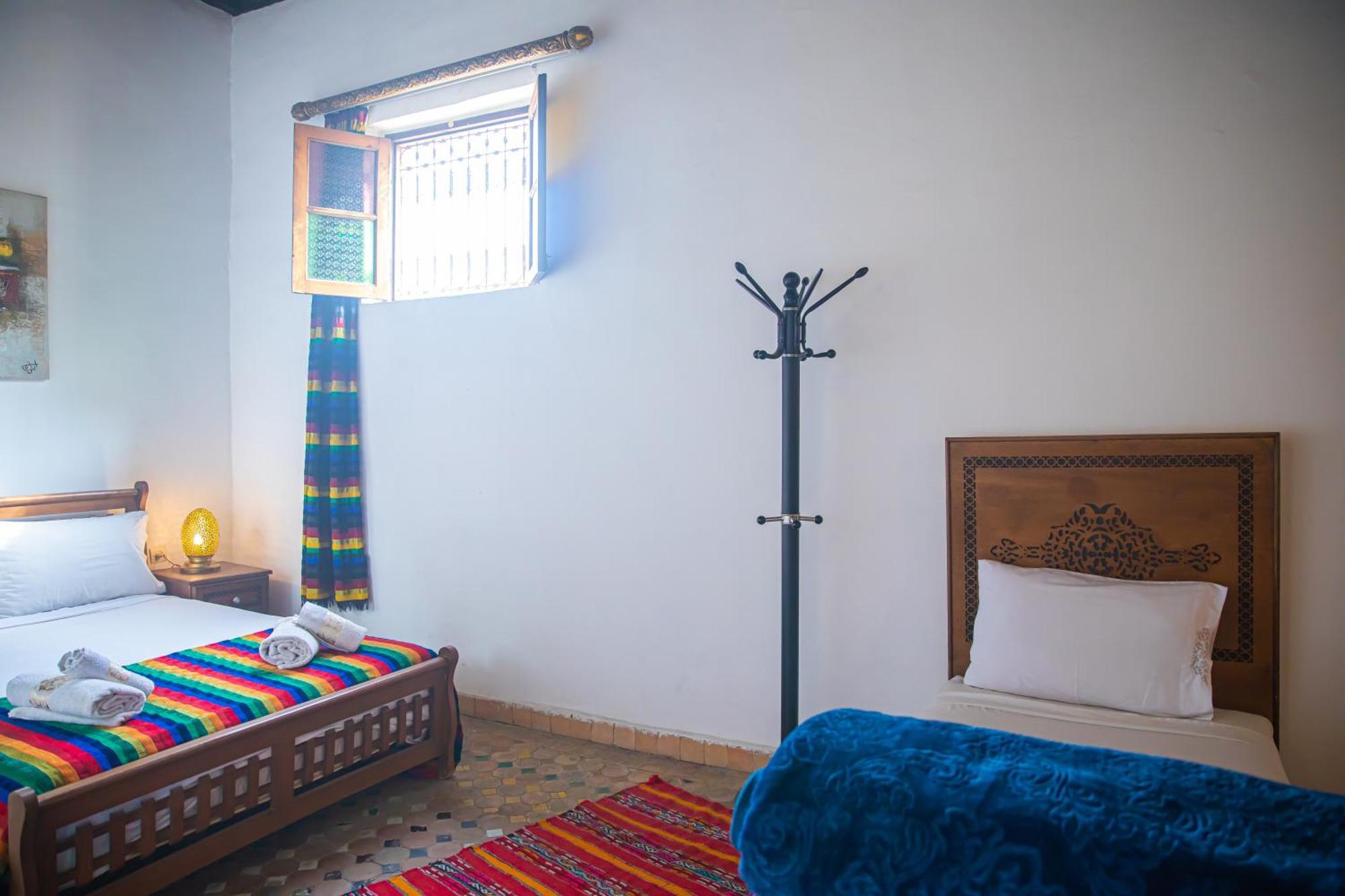 Hotel Dar Fez Arinas Extérieur photo