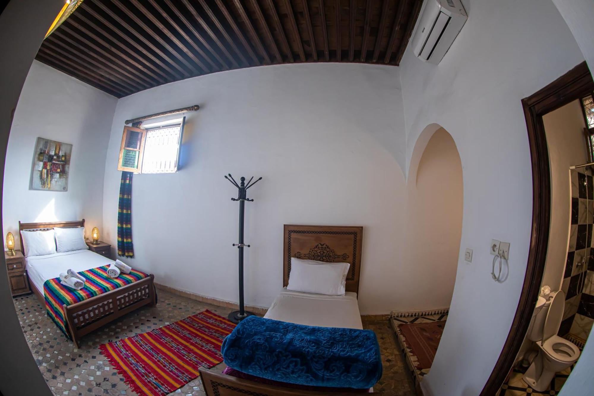 Hotel Dar Fez Arinas Extérieur photo